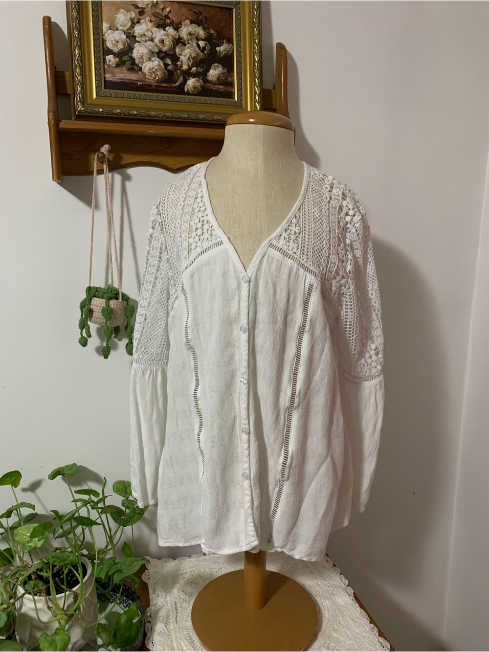 LoveStitch White Boho Crochet Top with Bell Sleeves Size XL Peasant Blouse - Picture 5 of 14